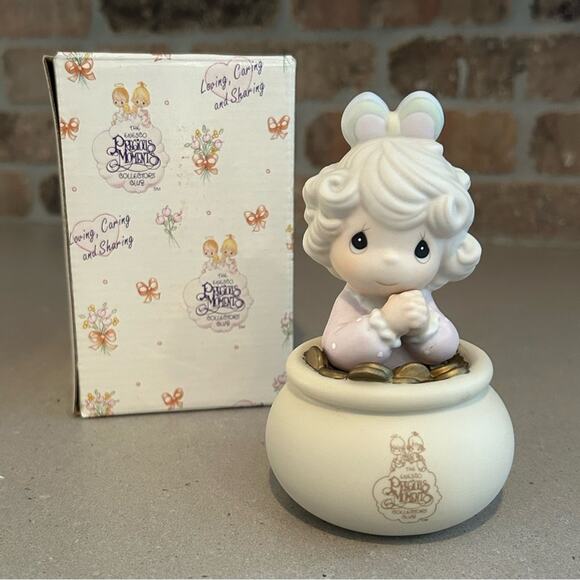 Precious Moments Porcelain Figurines “You’re The End Of My Rainbow” in box - Picture 3 of 6